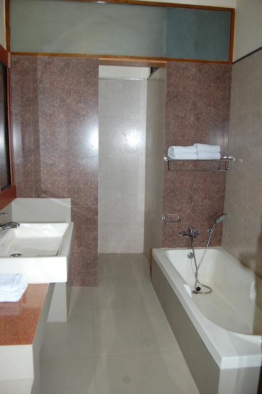 Metro Palace Hotel Bikaner Quarto foto